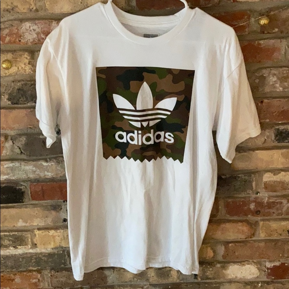 Adidas t-shirt
